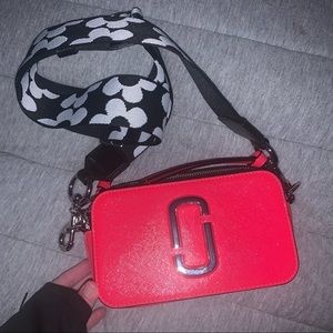 candy red marc jacobs snapshot bag